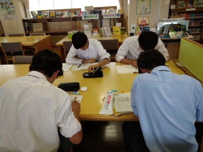 期末前試験勉強1 .JPG